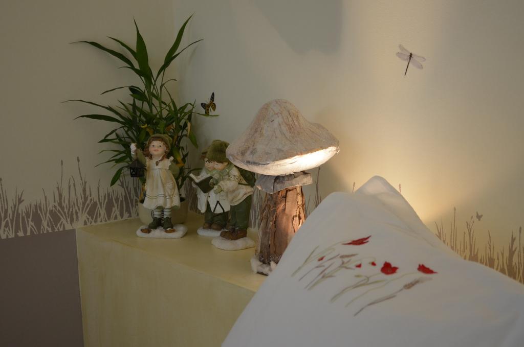 Couette Et Cafe Creme Bed & Breakfast Le Coudray Ruang foto