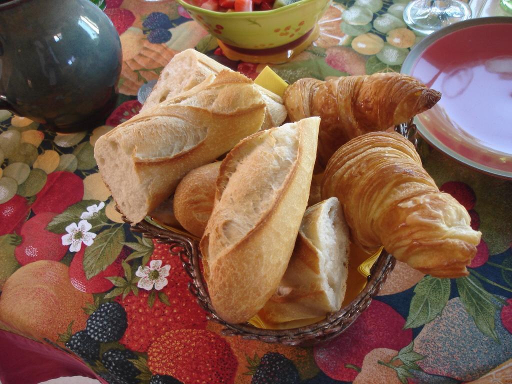 Couette Et Cafe Creme Bed & Breakfast Le Coudray Bagian luar foto